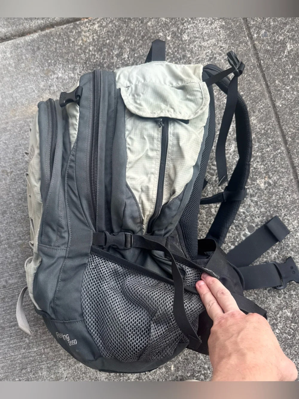 Kelty Redwing 2650 Backpack Hiking Pack 44 Liter Gray